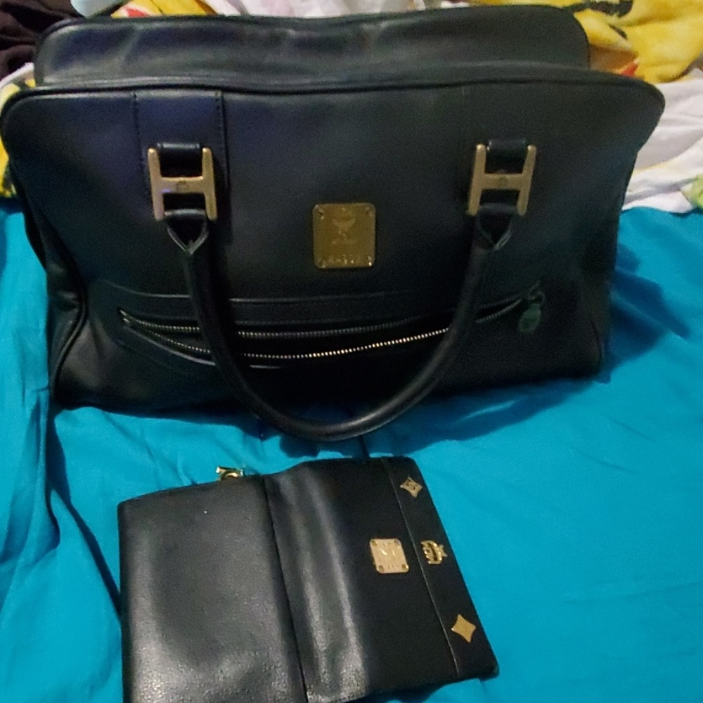 Nice mcm bag and wallet..COME ON LADIES